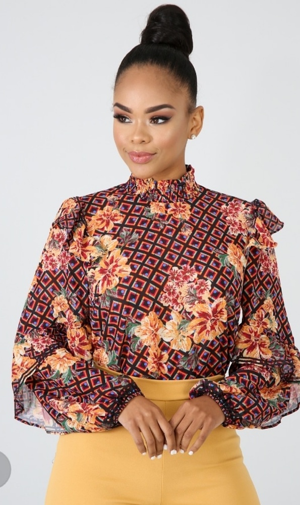 Woman /blouse